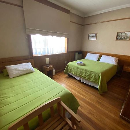 Hostal Chalet Las Violetas Punta Arenas Ngoại thất bức ảnh