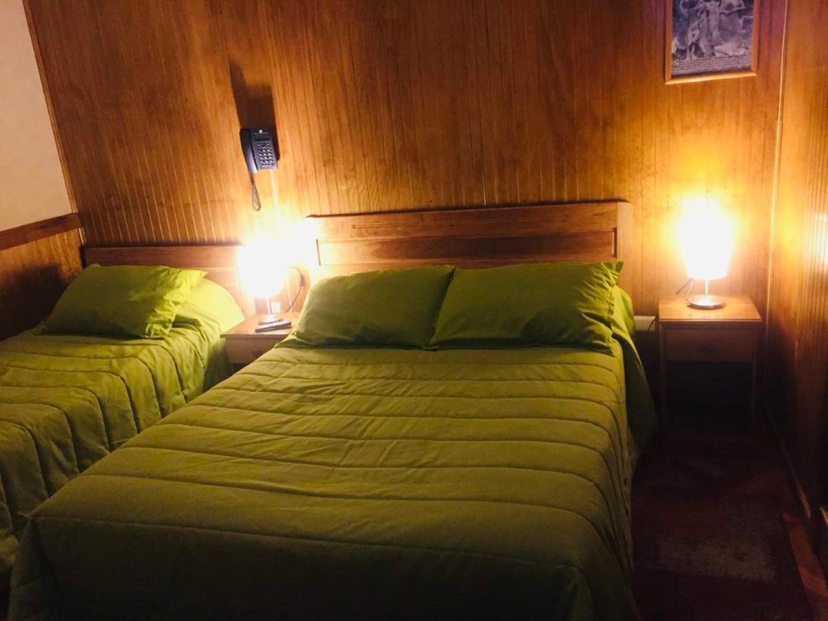 Hostal Chalet Las Violetas Punta Arenas Ngoại thất bức ảnh