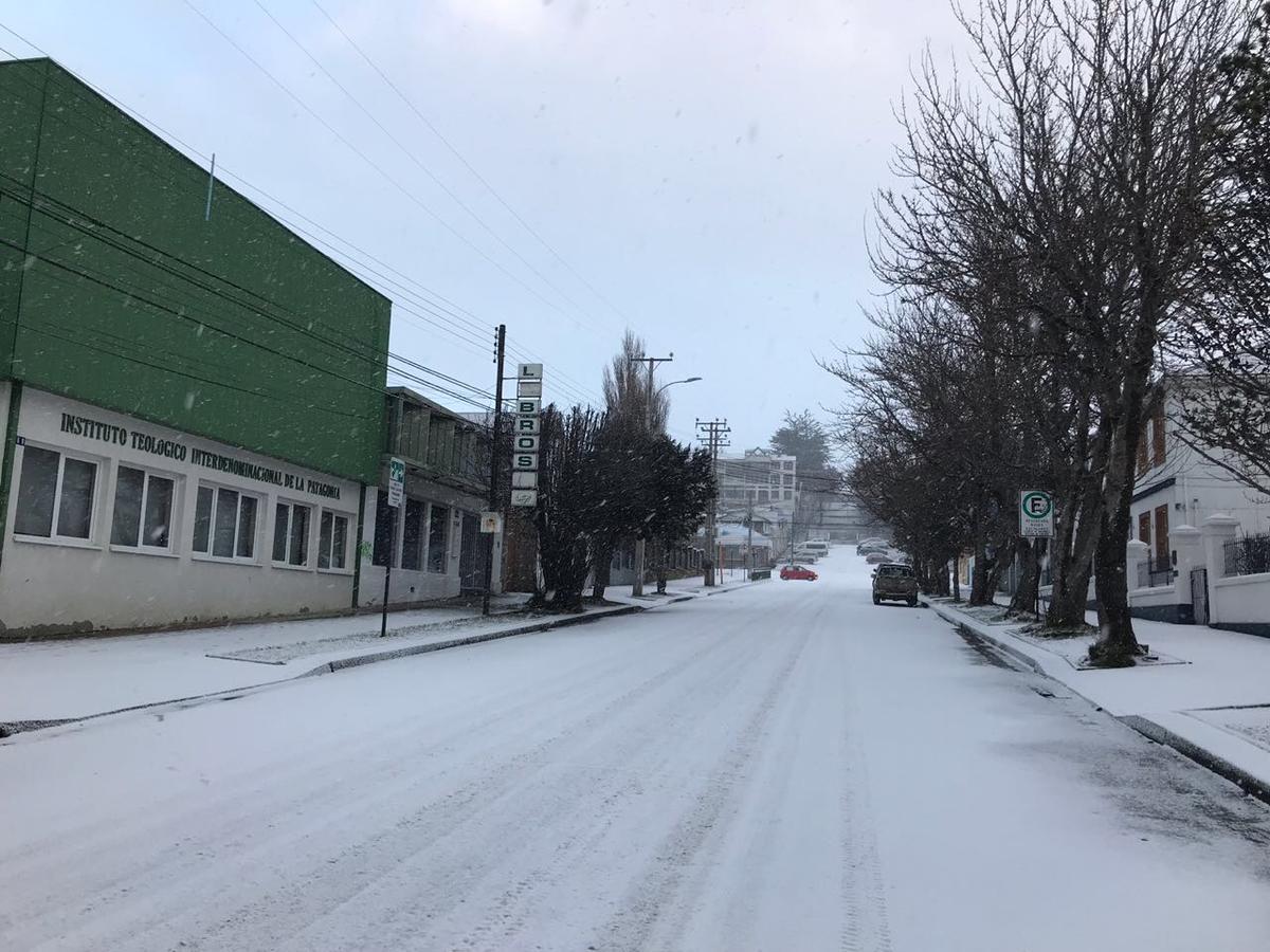 Hostal Chalet Las Violetas Punta Arenas Ngoại thất bức ảnh
