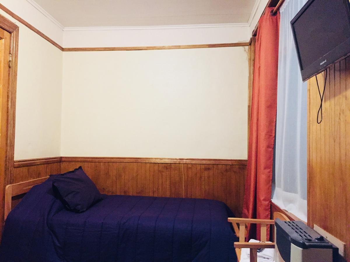 Hostal Chalet Las Violetas Punta Arenas Ngoại thất bức ảnh